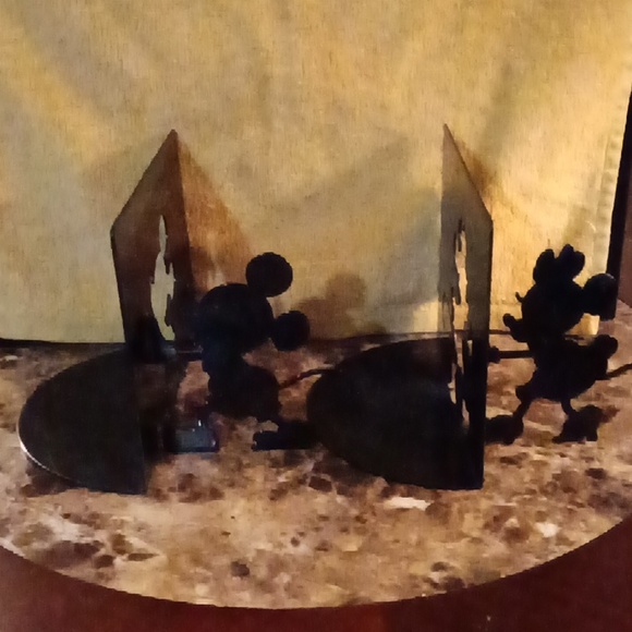 Mickey & Minnie Metal Bookends - Picture 2 of 5